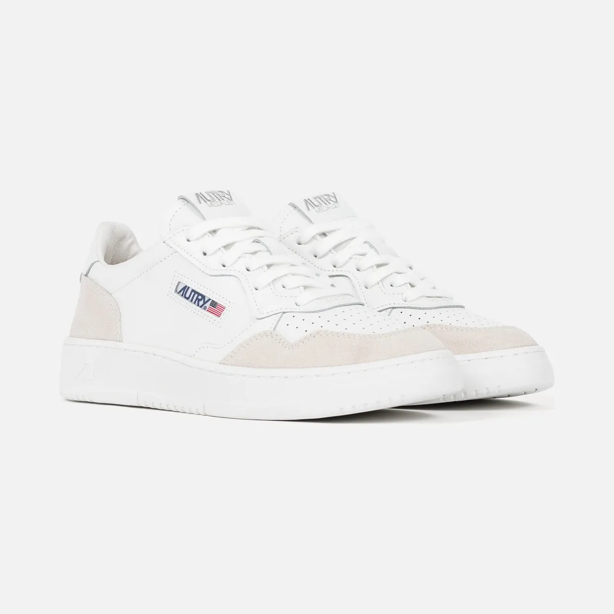 Autry Medalist Low LS30 “White/Beige” (AUL-LS30-WHTBEG)