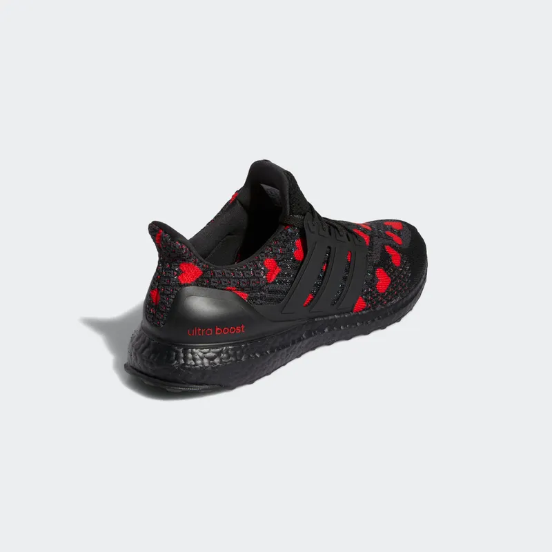 adidas Ultraboost 5.0 DNA Core Black / Core Black / Vivid Red (GX4105)