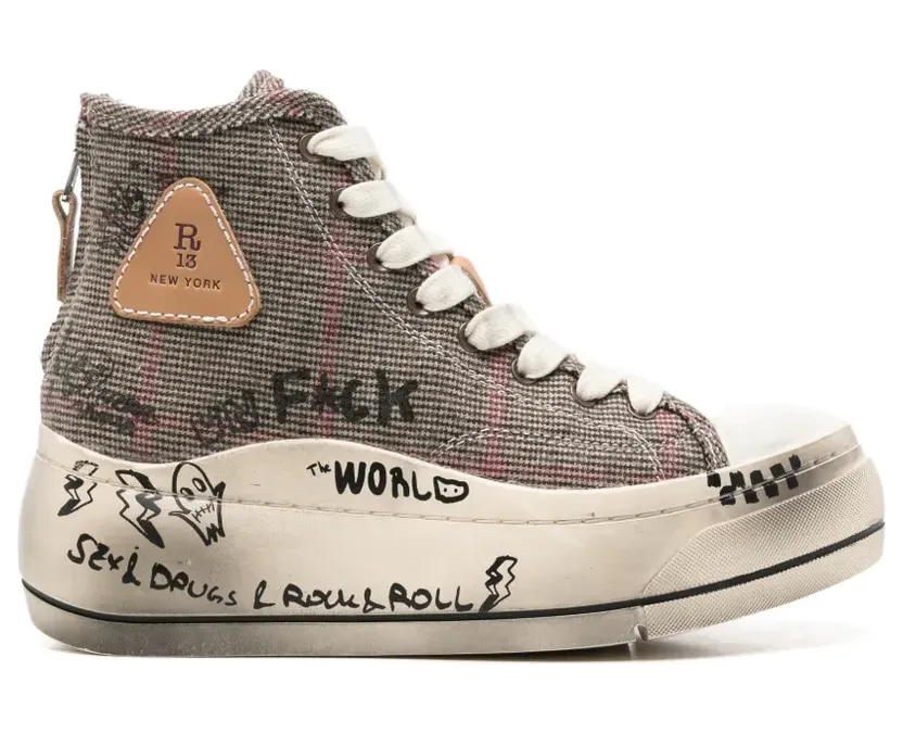 R13 Geruite sneakers met graffiti-print – Bruin (R13S5029S273W)