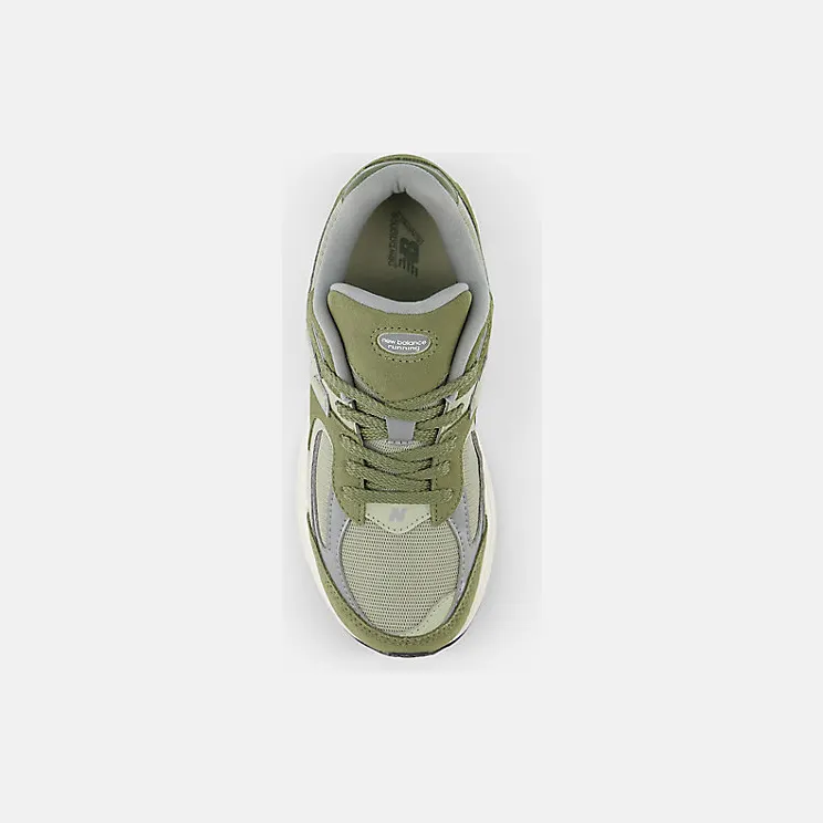 new-balance-2002r GC2002CA