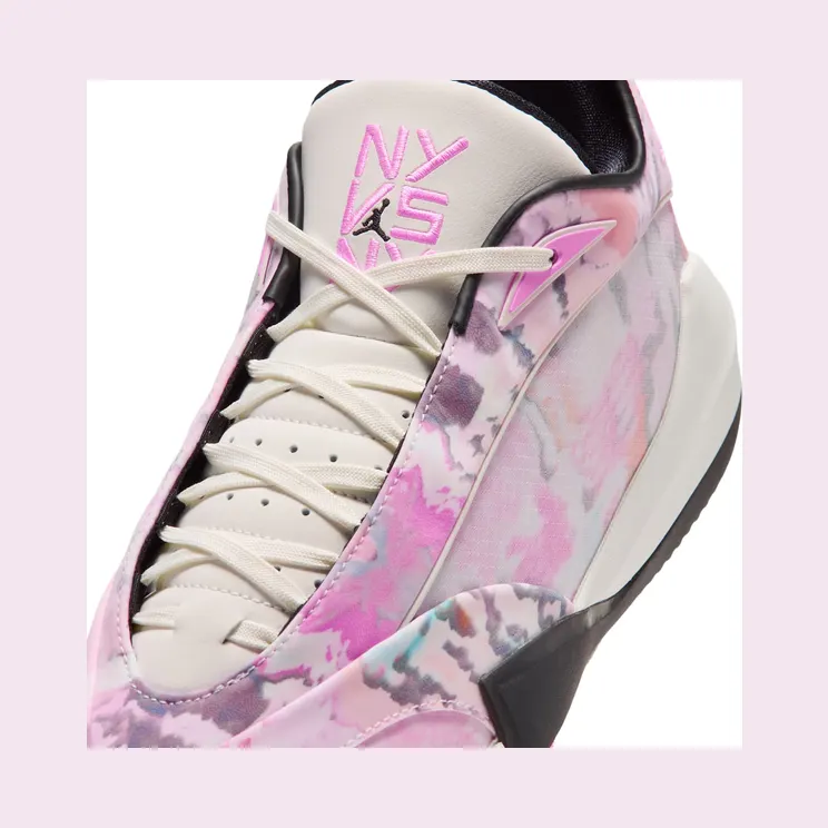 jordan-sneaker IO3373-100