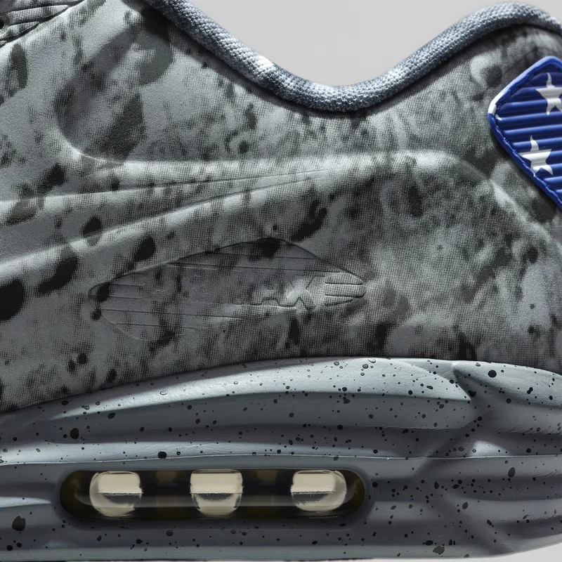 Nike Air Max Lunar90 SP Moon Landing (700098-007)