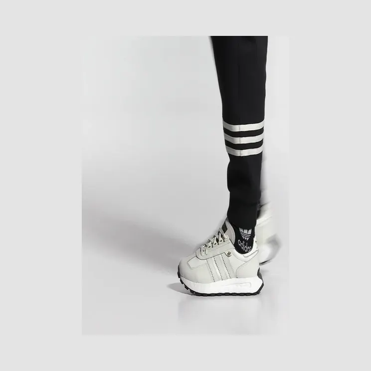 adidas-retropy-e5 HQ4390