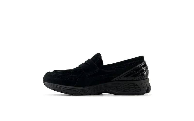 New Balance 1906L “Black Suede” (U1906LNT)