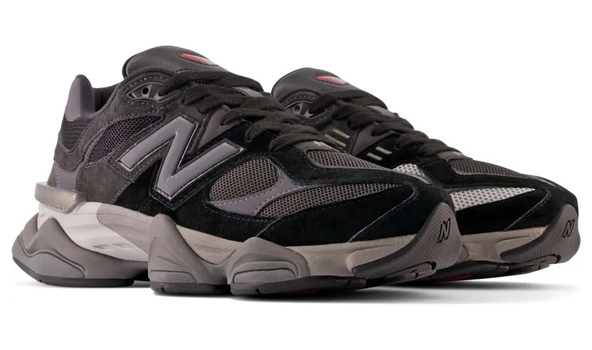 New Balance 9060 “Triple Black”: maximale Form, minimale Unruhe (4)