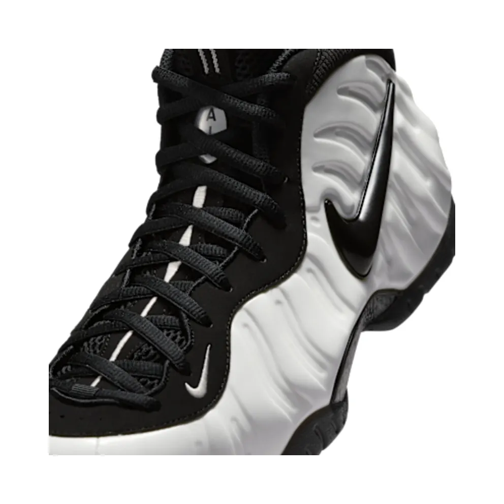 Nike Air Foamposite Pro Glow-In-The-Dark (IV6246-100)