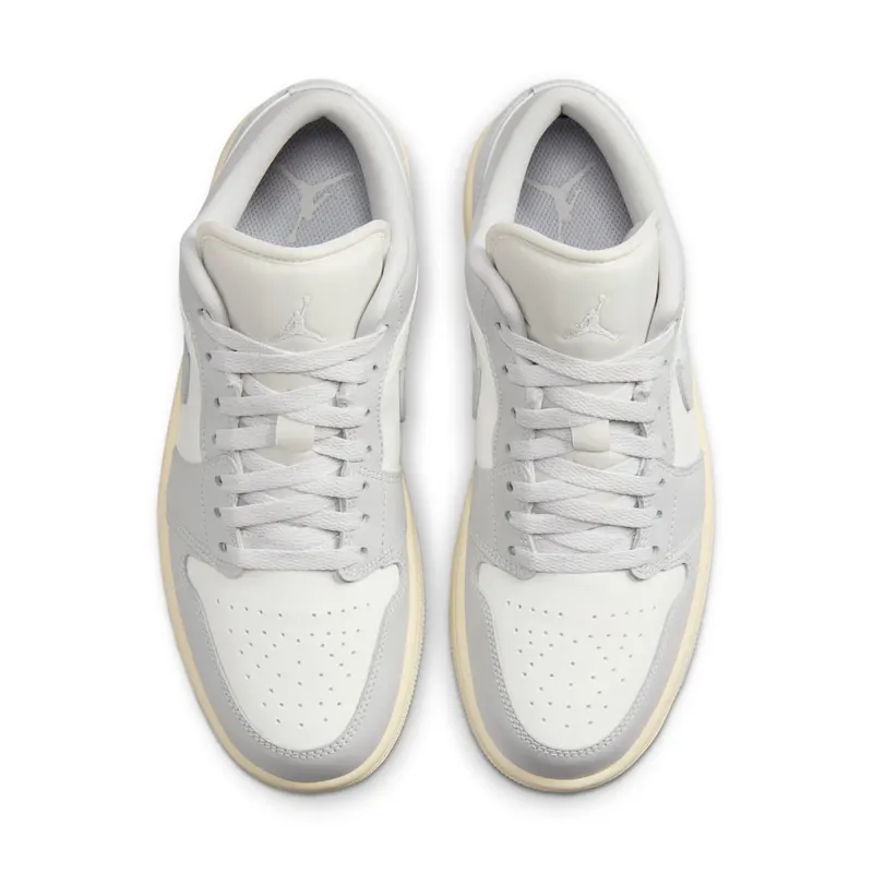 Air Jordan 1 “Light Grey” (DC0774-103)