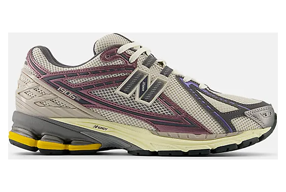 New Balance 1906R “LICORICE” (M1906RRA)