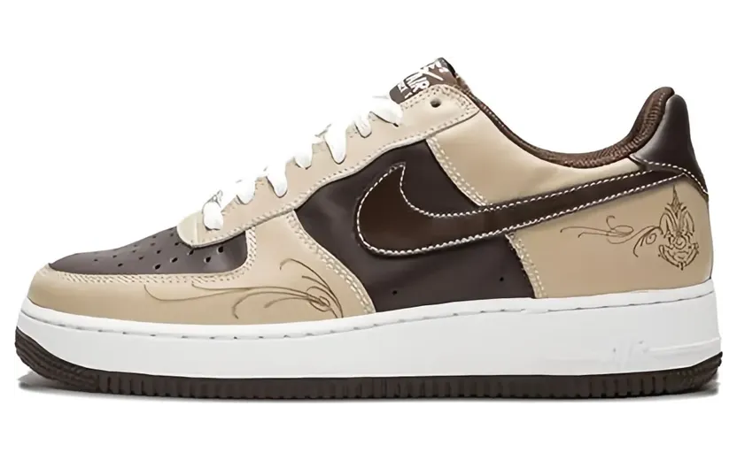 Nike Air Force 1 leren met borduurwerk “Brown” (307334)