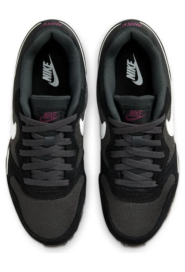 nike-md-runner-2 749869-012