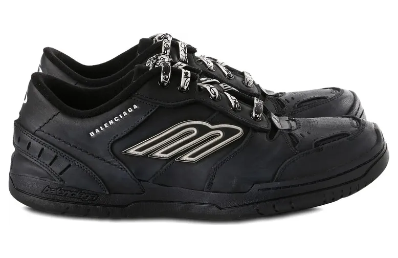 Balenciaga Hamptons Worn-Out “Black” (841765 WCURB 1000)