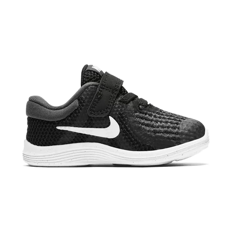 nike-revolution 943304-006