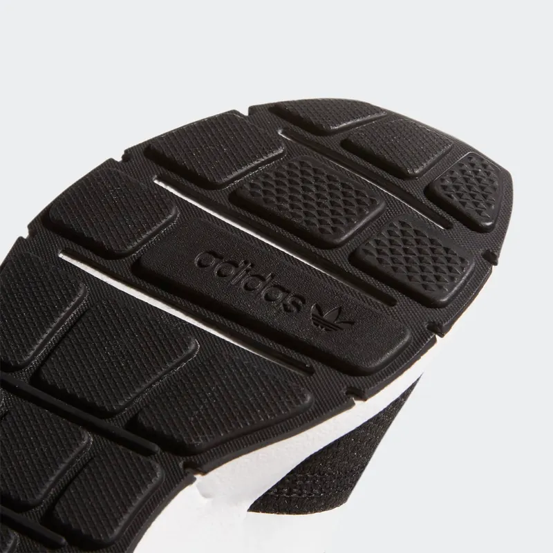Adidas Swift Run X Core Black / Cloud White / Core Black (FY2150)