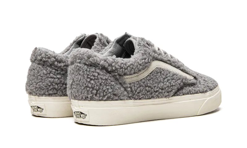 Vans Old Skool “Cozy Hug – Grey” (VN0005UAKAQ)