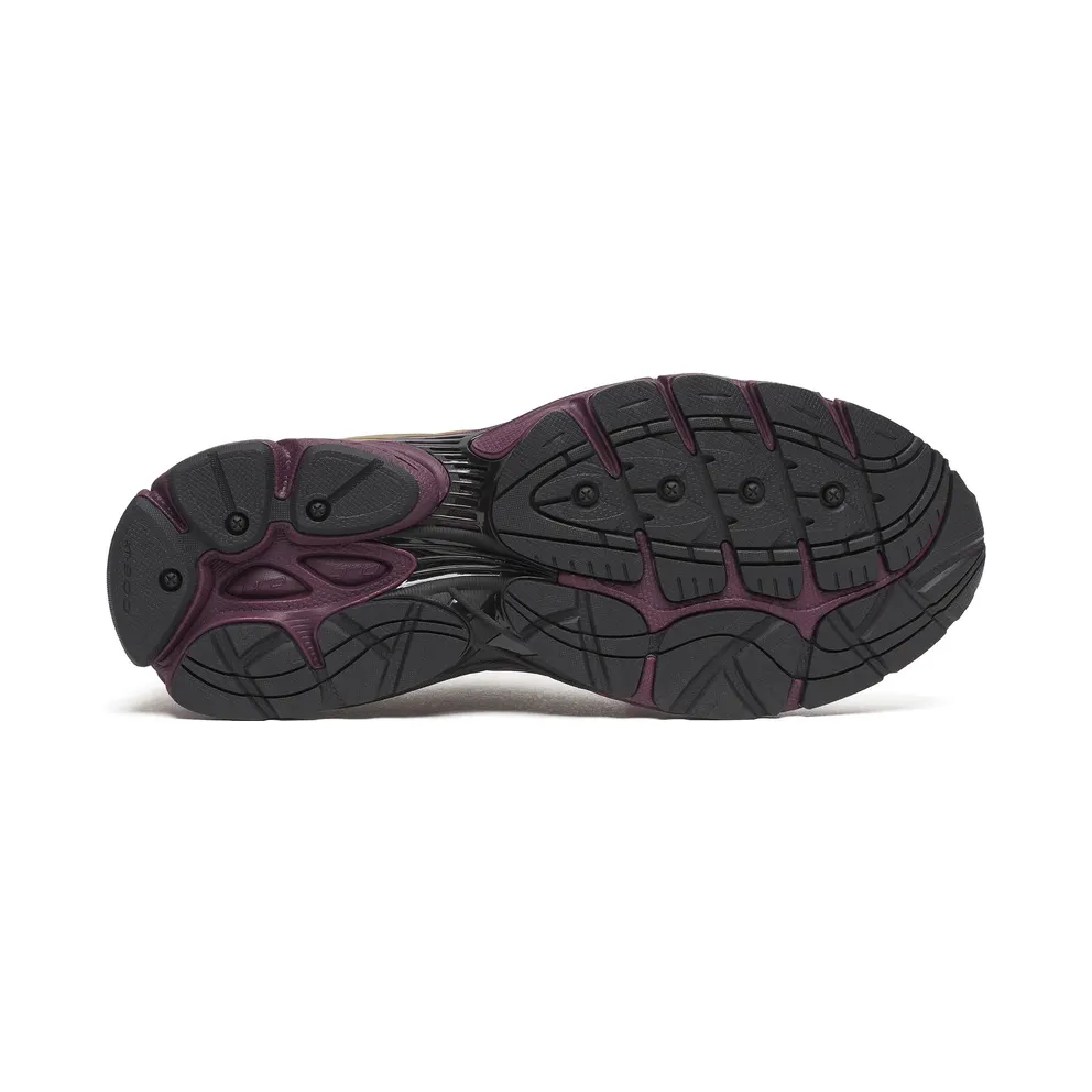 SAUCONY ProGrid Omni 9 Armor “Brown / Wine” (S70897-5)