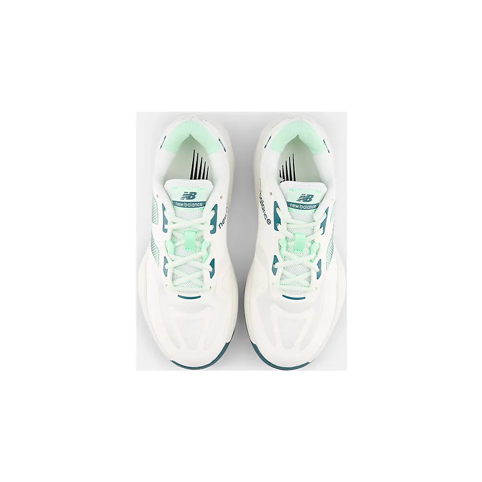 NEW BALANCE 796v4 Padel “Sea Salt / New Spruce / Lab Green” (WCO796L4)