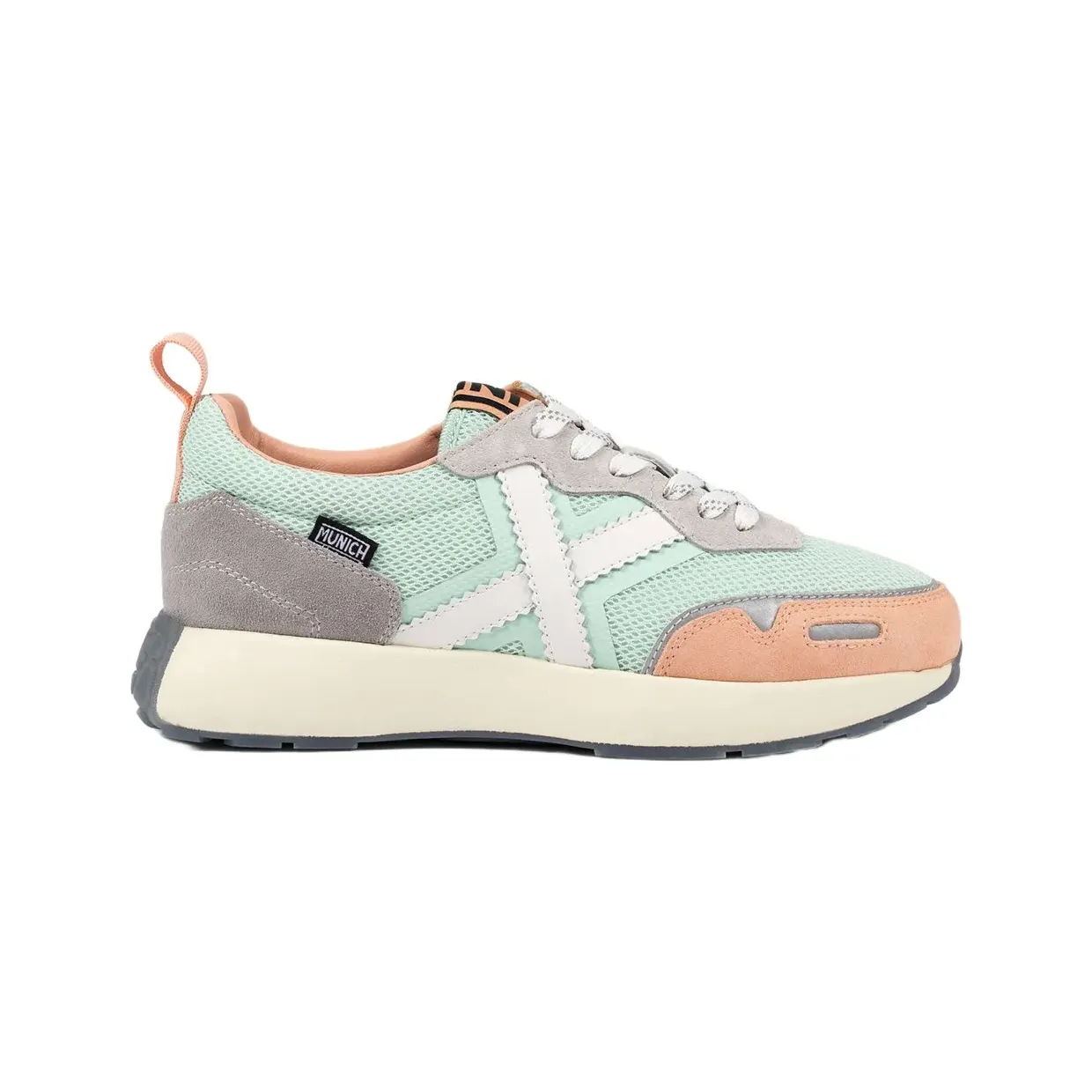 munich-sneaker 8907107