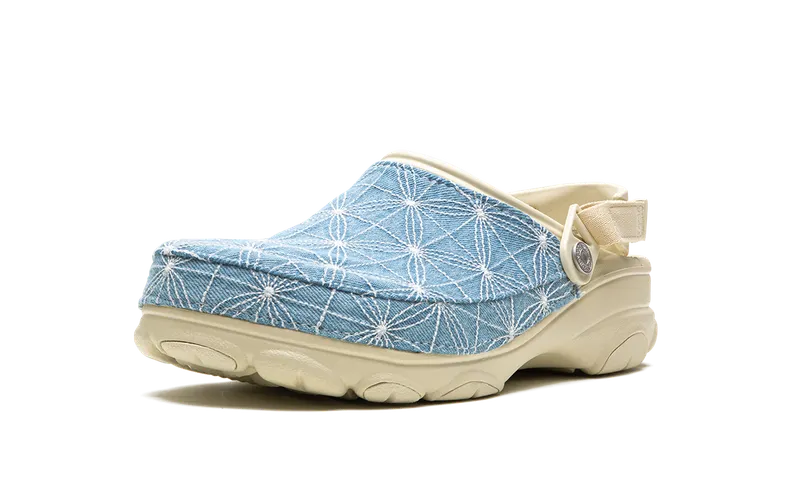 Crocs Classic All Terrain Clog “Levi’s – Shasiko Bone Blue” (208917-2Y2)