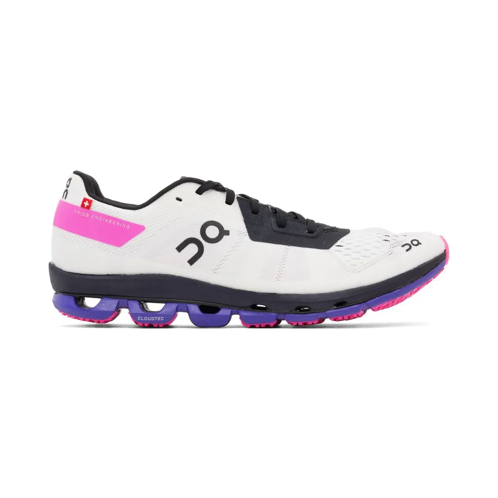 On White Cloudflash Sneakers (36.98435)