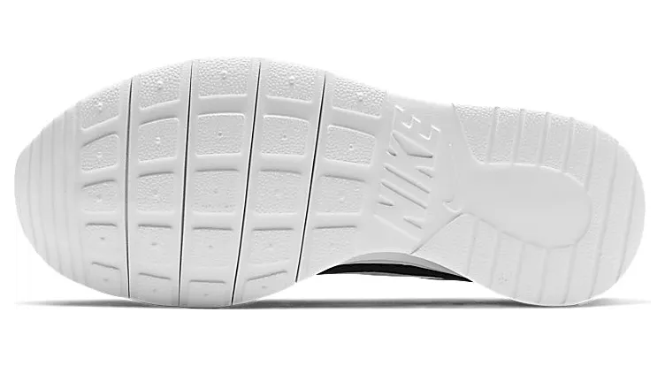 nike-tanjun 818381-011