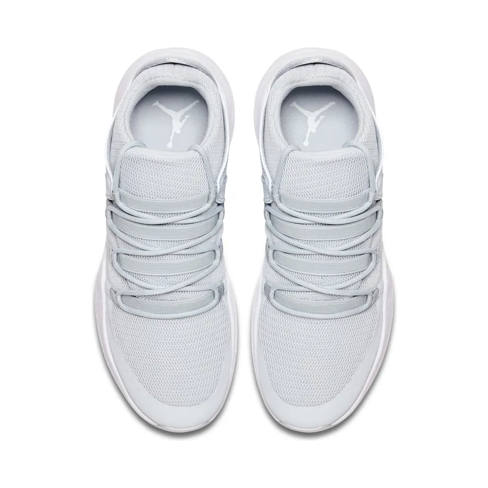 Jordan Formula 23 Low “Pure Platinum / White” (919724-015)