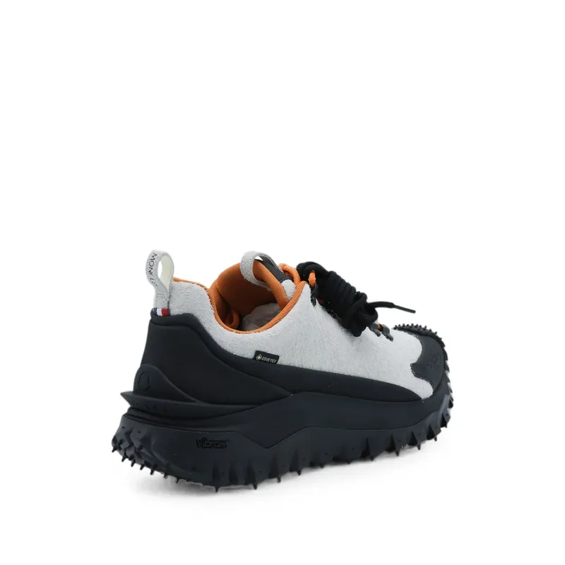 Moncler Trailgrip APEX GTX “White/Black” (M9888 4M000-20 033)