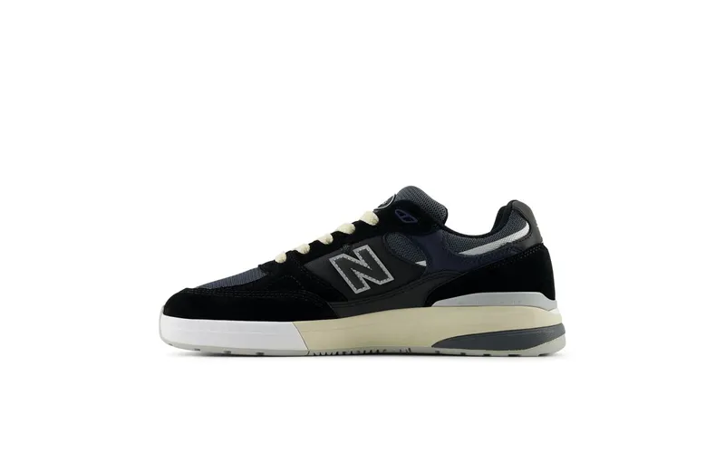 New Balance x Andrew Reynolds Numeric 933 Black Eclipse (UN933BNT)