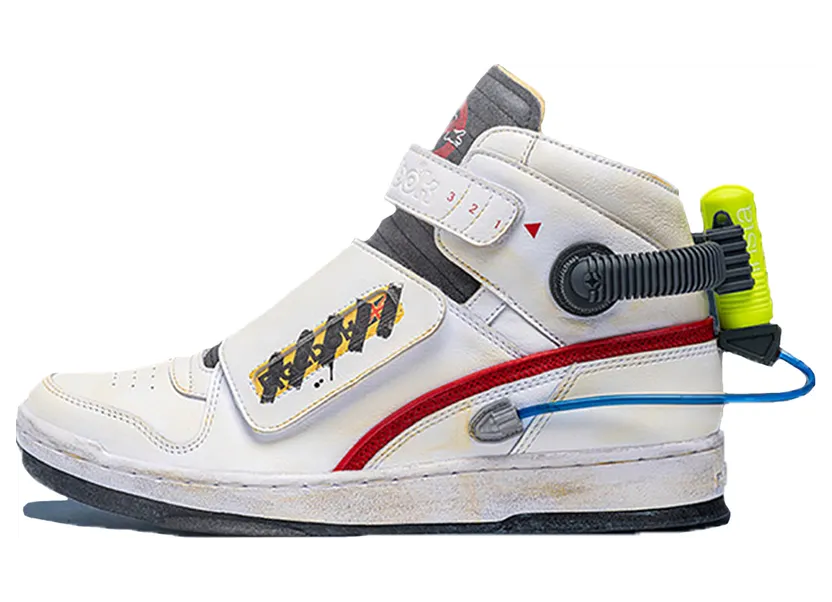 reebok-sneaker FY2106