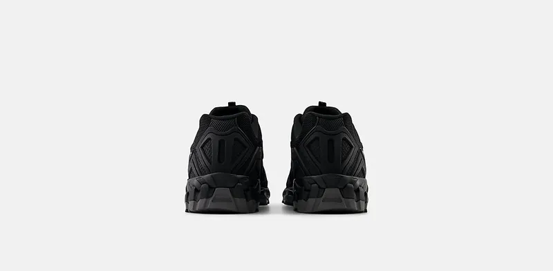 New Balance 610 Triple Black (ML610DE)