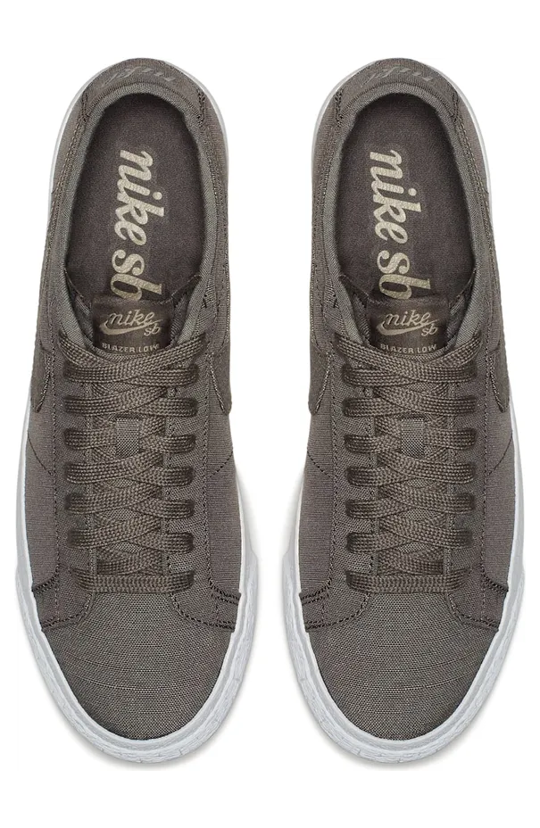nike-zoom AH3370-200
