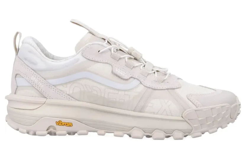 Vans MTE Crosspath XC sneakers – Beige (VN000DAMWHT1)