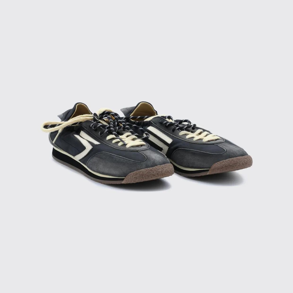 Puraai Panther Low-Top Sneakers in Vegan Leather and Recycled Nylon Black (PU602P055)