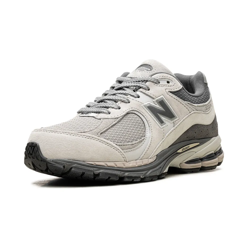 New Balance 2002R “Raincloud Concrete” (M2002RRW)