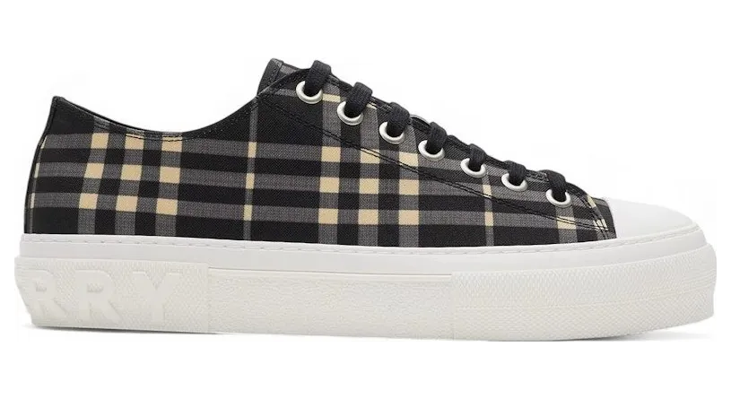 Burberry Check Black Calico ( Women’s) (8107495)