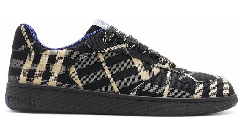 Burberry Check Terrace Black Calico ( Women’s) (8095274)