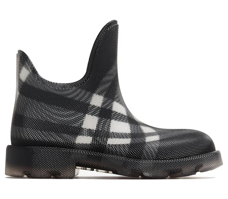 Burberry Marsh Checked Ankle Boots Black White (8083382)