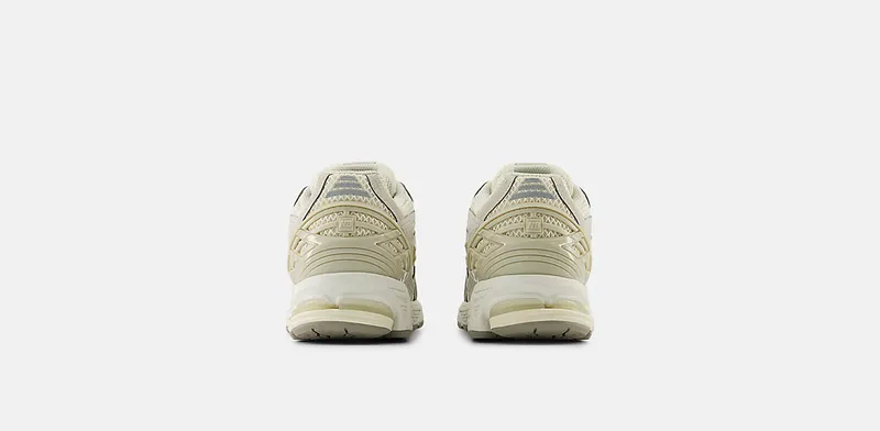 New Balance 1906R “Beige Grey” (U1906RSA)
