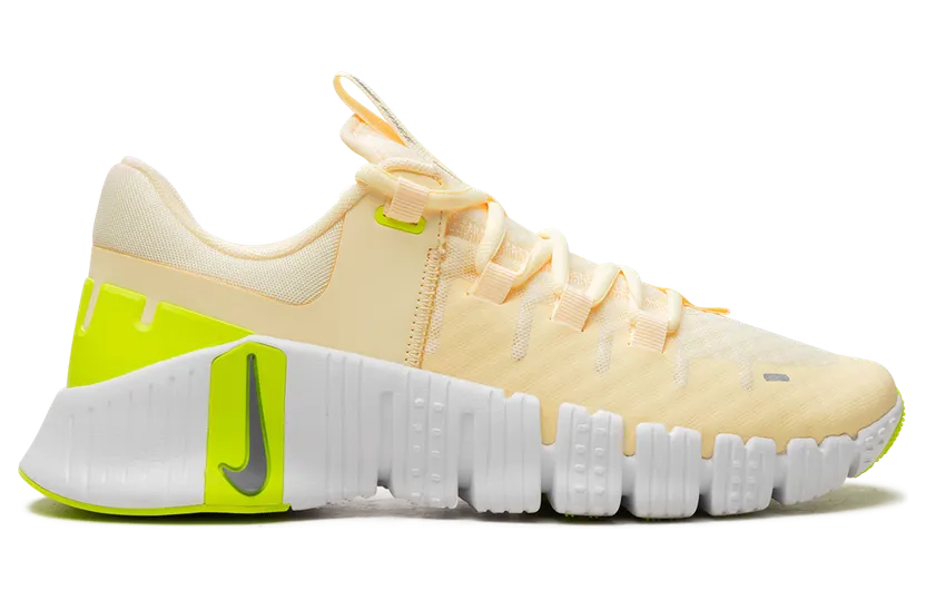 nike-free DV3950-800