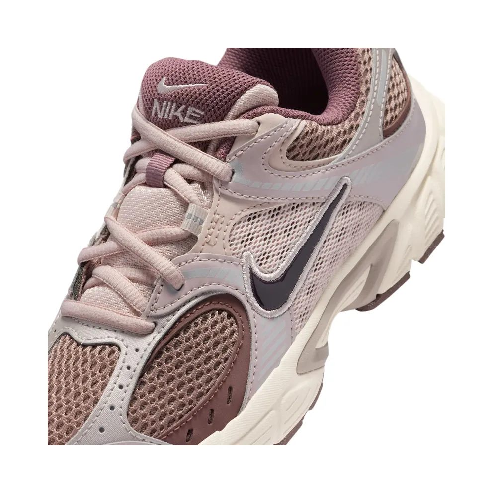 Nike V5 RNR Bruin (HQ6411-201)