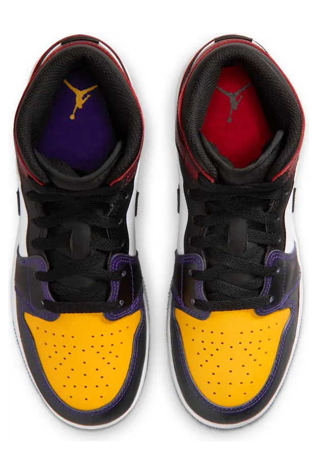 air-jordan-1 IQ9700-611