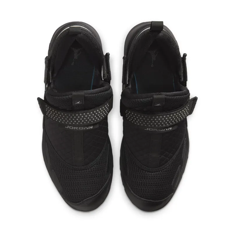 Jordan Trunner LX “Black / Grey” (HQ2164-001)