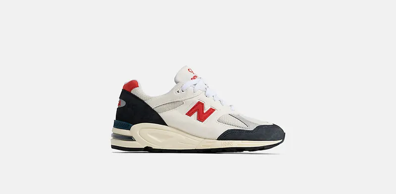 New Balance Off-White & Navy 990V2 (M990TA2)