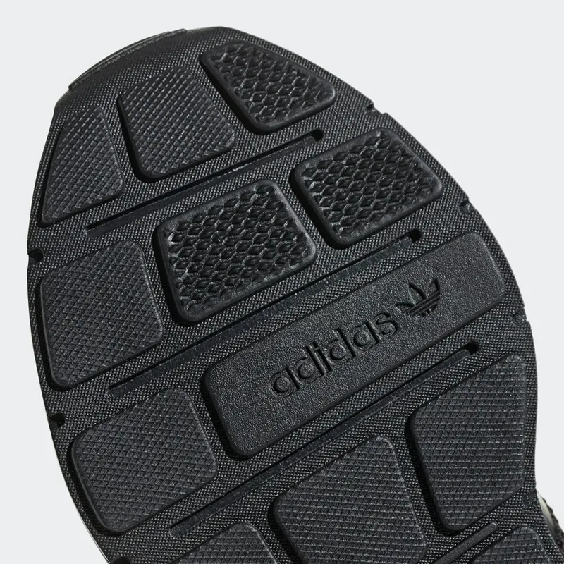 Adidas Swift Run Core Black / Core Black / Cloud White (AQ0863)