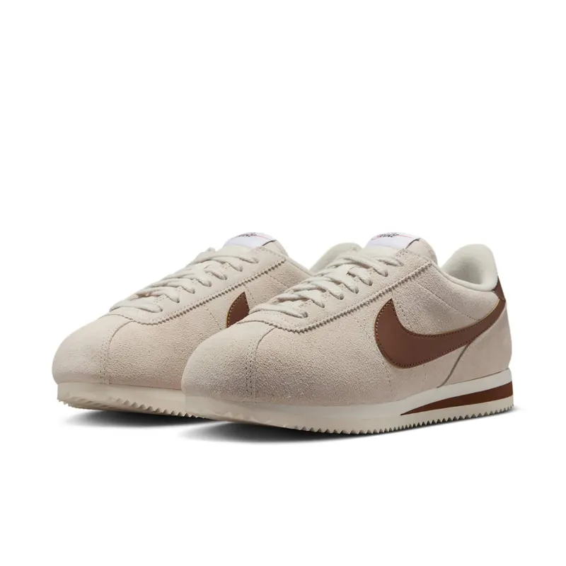 Nike Cortez “Light Orewood Brown Fauna Brown” (IB1857-100)