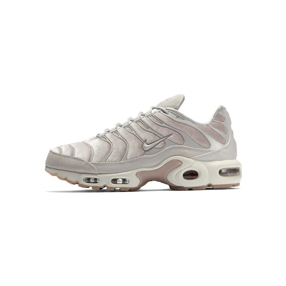 Nike Air Max Plus Velvet Particle Rose (W) Particle Rose/Vast Grey-Summit White (AH6788-600)