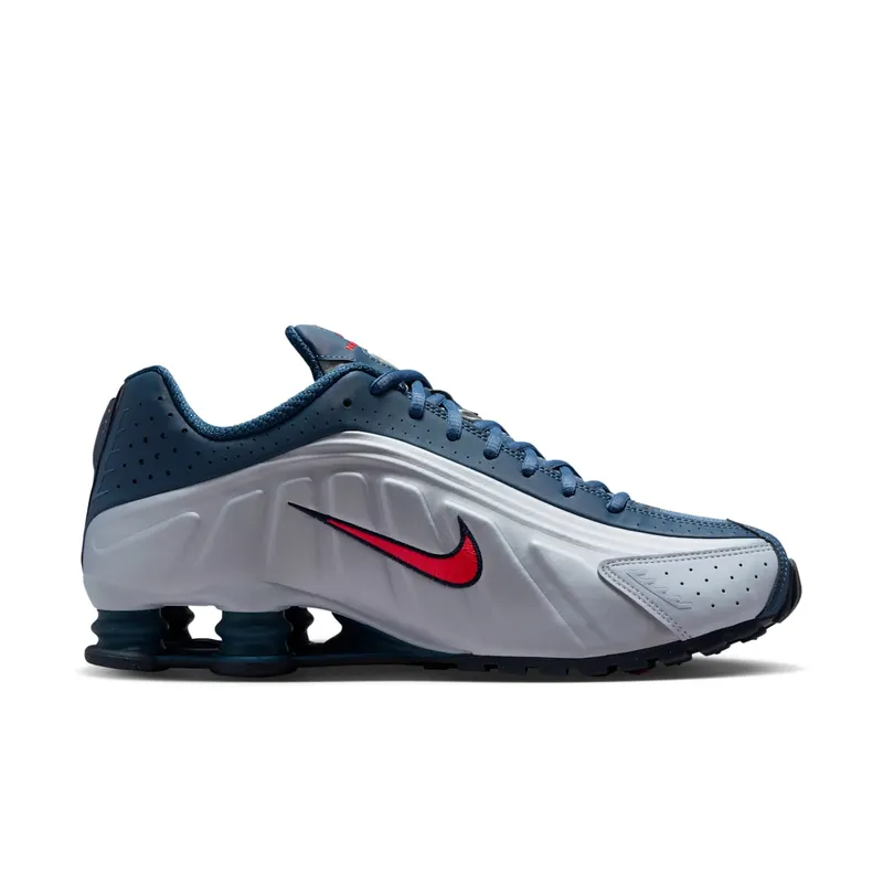 Nike Shox R4 “Football Greyq” (HQ1988-012)