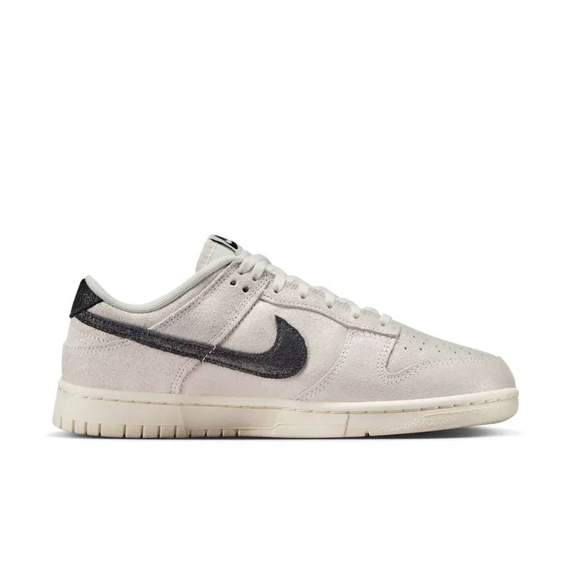 Nike Dunk Low SE “Team Red” (HQ3502-100)