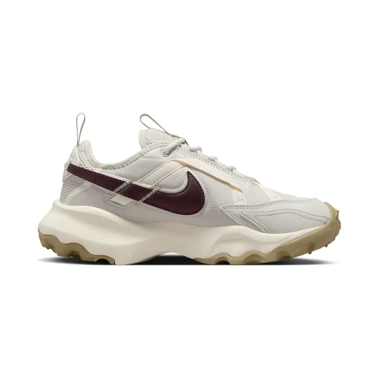 nike-tc-7900 DD9682-003
