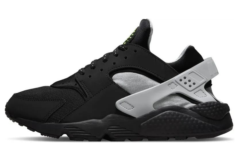 Nike Air Huaracheen Zwart (DR0141-001)