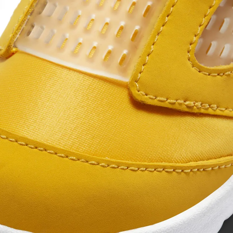 Jordan 5 Retro Little Flex Baby and Toddler Yellow (CK1228-700)